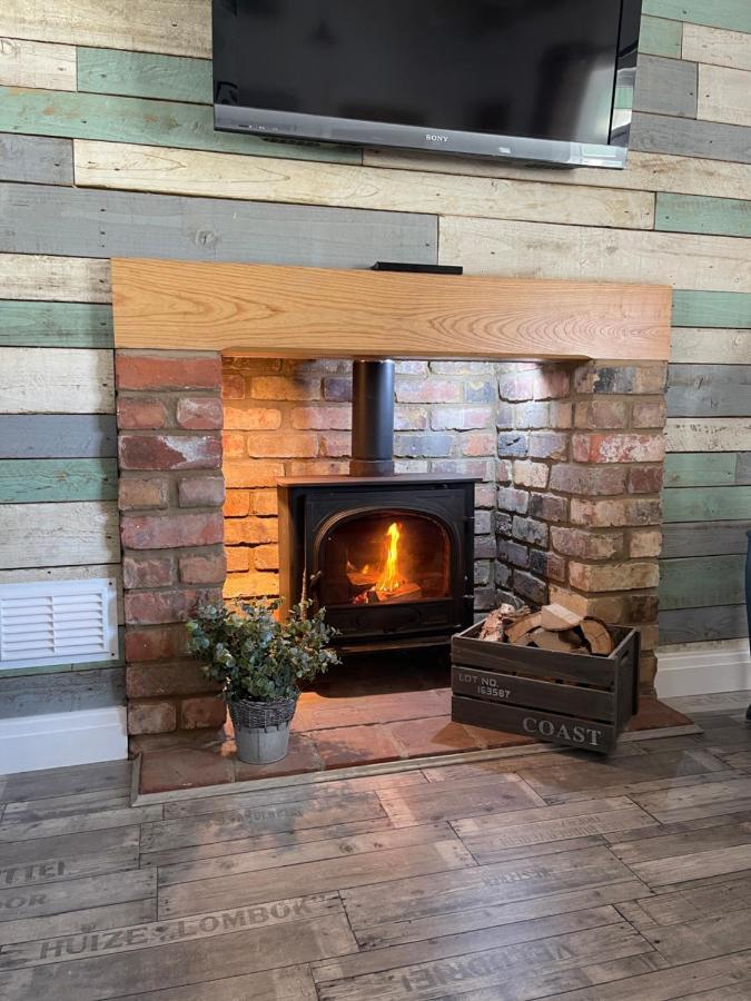 Villa Den Of Joy Humberston Fitties Sleeps 6,Hot Tub,Log Burner Cleethorpes Exterior foto
